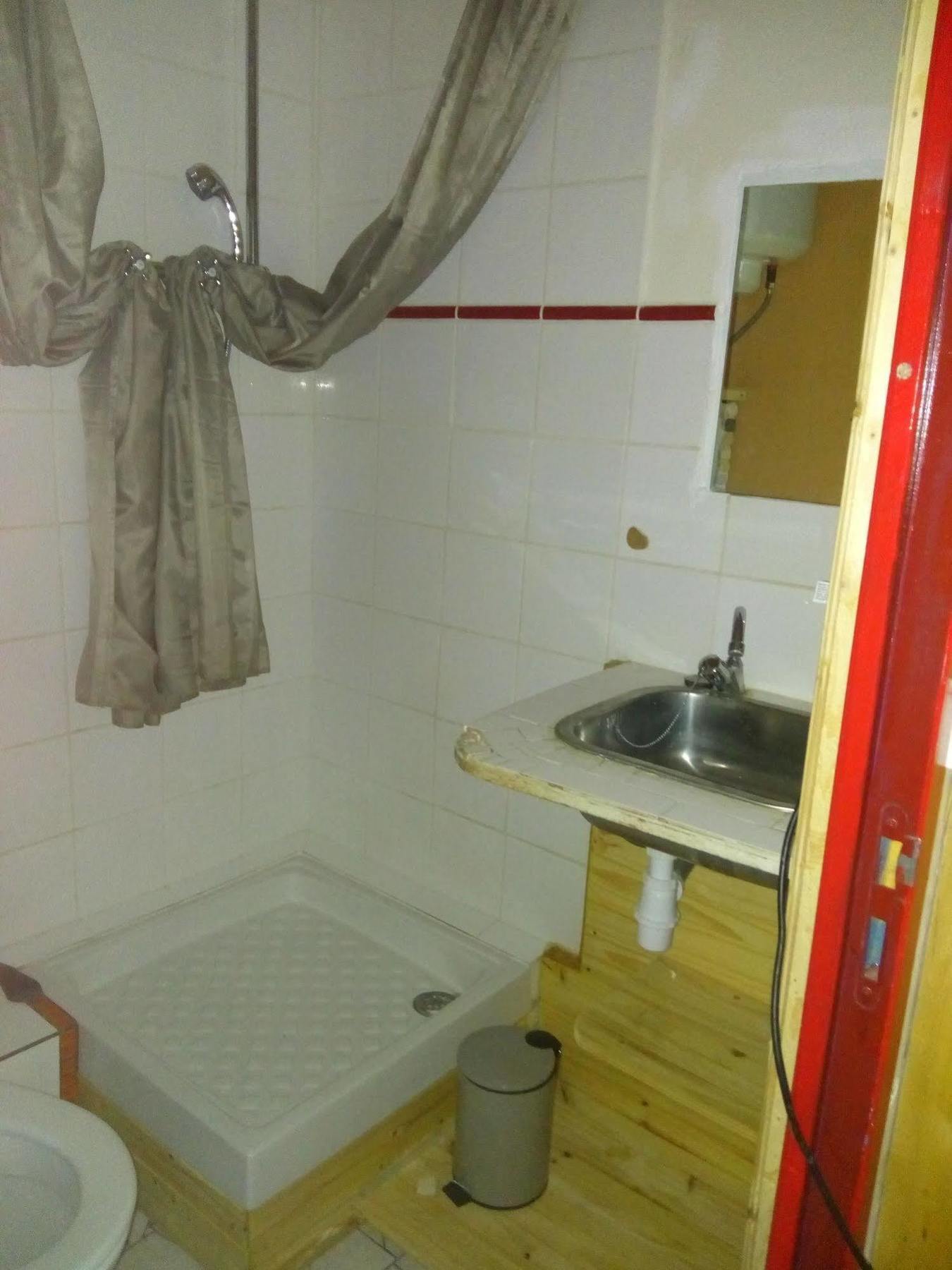 Les Gites Du Couvent Alternatif Camlez Exterior foto